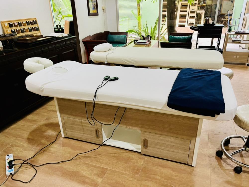 For SaleFactoryMin Buri, Romklao : Selling luxury furniture factory with business Why did you miss the order? Selling because wanting to retire. no take over