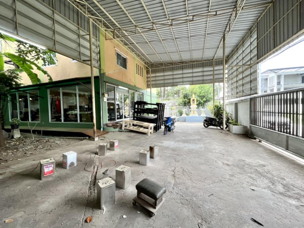 For SaleFactoryMin Buri, Romklao : Selling luxury furniture factory with business Why did you miss the order? Selling because wanting to retire. no take over