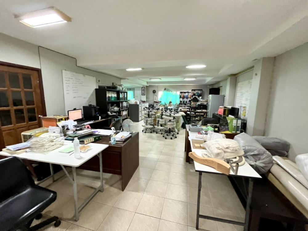 For SaleFactoryMin Buri, Romklao : Selling luxury furniture factory with business Why did you miss the order? Selling because wanting to retire. no take over