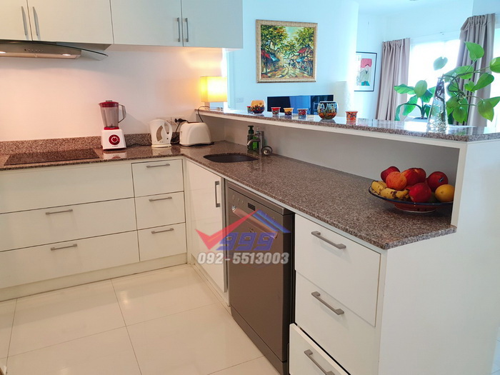 For SaleCondoPattanakan, Srinakarin : Urgent sale, owner moves country, corner room, 3 bedrooms, The Fourwings Residence on Srinakarin Road, Hua Mak.