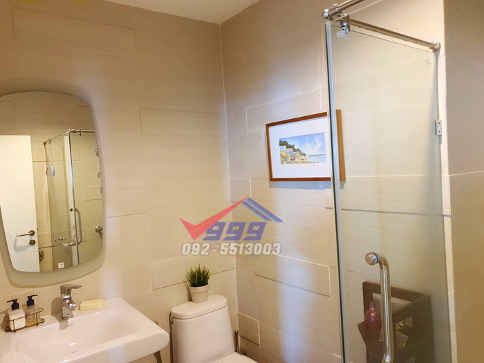 For SaleCondoPattanakan, Srinakarin : Urgent sale, owner moves country, corner room, 3 bedrooms, The Fourwings Residence on Srinakarin Road, Hua Mak.