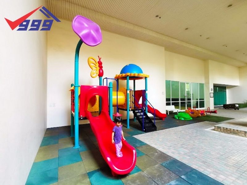 For SaleCondoPattanakan, Srinakarin : Urgent sale, owner moves country, corner room, 3 bedrooms, The Fourwings Residence on Srinakarin Road, Hua Mak.