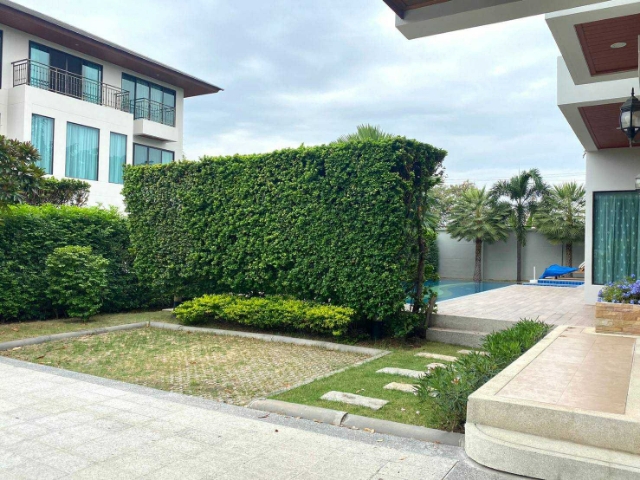 For RentHouseLadkrabang, Suwannaphum Airport : Perfect Masterpiece Rama9 for rent