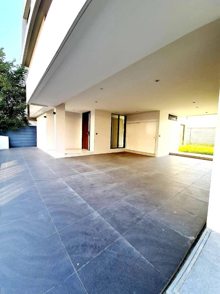 ให้เช่าบ้านพระราม 9 เพชรบุรีตัดใหม่ RCA : House Parc Priva for rent