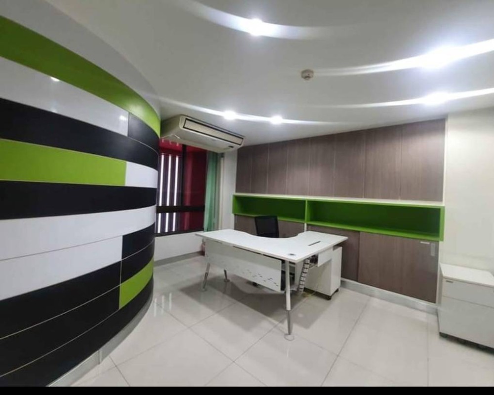 ให้เช่าสำนักงานพระราม 9 เพชรบุรีตัดใหม่ RCA : Office for Rent การันตี SAFE Approved 110 sqm fully furnished  