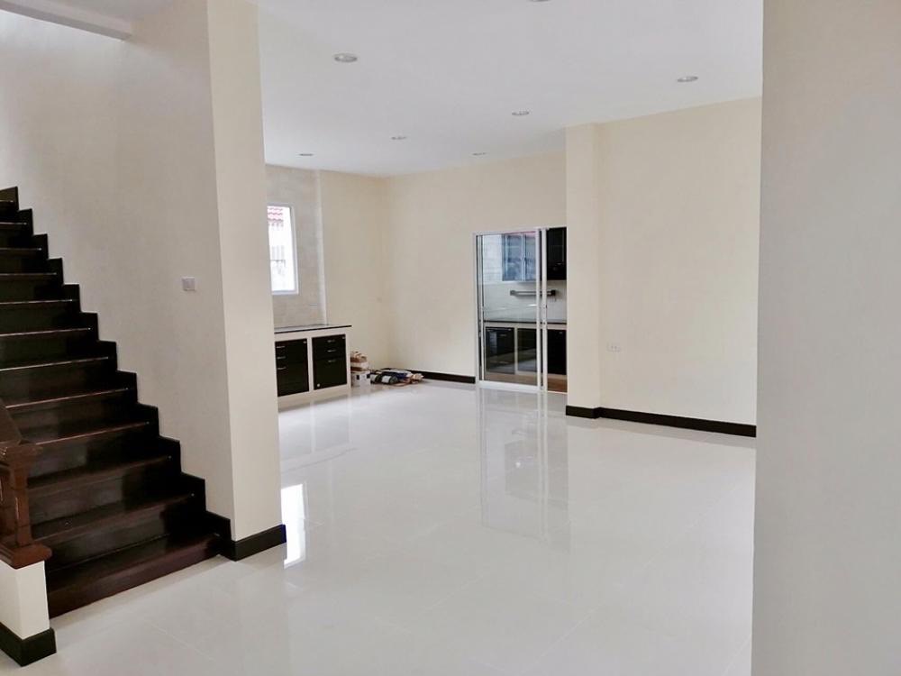 ขายบ้านปิ่นเกล้า จรัญสนิทวงศ์ : ขายบ้านเดี่ยว  4 ชั้น  ม.ธาริณี ปิ่นเกล้า  ถนนบรมราชชนนี19  อรุณอมรินทร์  บางกอกน้อย  กรุงเทพ