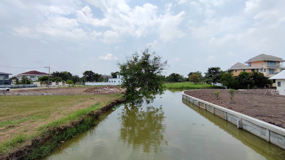 ขายที่ดินปทุมธานี รังสิต ธรรมศาสตร์ : ขาย ที่ดิน 282 ตร.วา หมู่บ้าน เดอะลากูน 1-2 สามโคก ปทุมธานี ทำเลสวย แปลงมุม ติดถนน 2 ด้าน และทะลสาบ