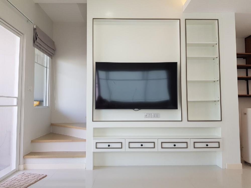 ขายทาวน์โฮมมีนบุรี-ร่มเกล้า : 🍒ขาย ทาวน์โฮม หมู่บ้านอินดี้ ศรีนครินทร์-ร่มเกล้า ห้องมุม บิ้วสวย