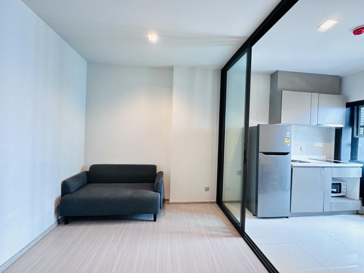 ให้เช่าคอนโดพระราม 9 เพชรบุรีตัดใหม่ RCA : Condo near MRT Rama 9 Life Asoke Rama 9 high floor 1 bedroom 33 sqm. 
