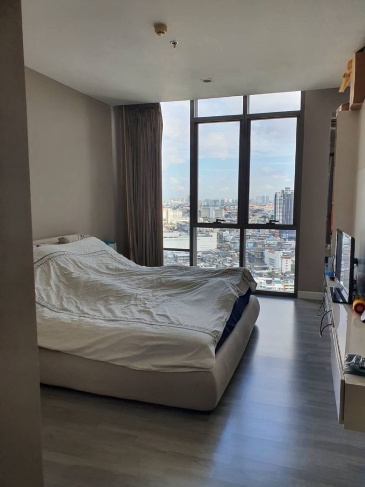 For RentCondoWongwianyai, Charoennakor : FOR The Room BTS Wongwianyai (วิวระเบียงฝั่งรถไฟฟ้า) Unit 44/202