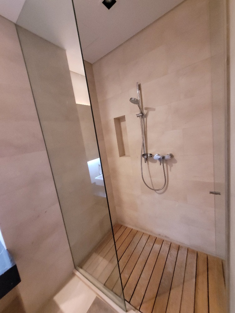 For RentCondoSilom, Saladaeng, Bangrak : Good and cheap price Saladaeng Residence For Rent, 1 Bedroom 1 Bathroom,