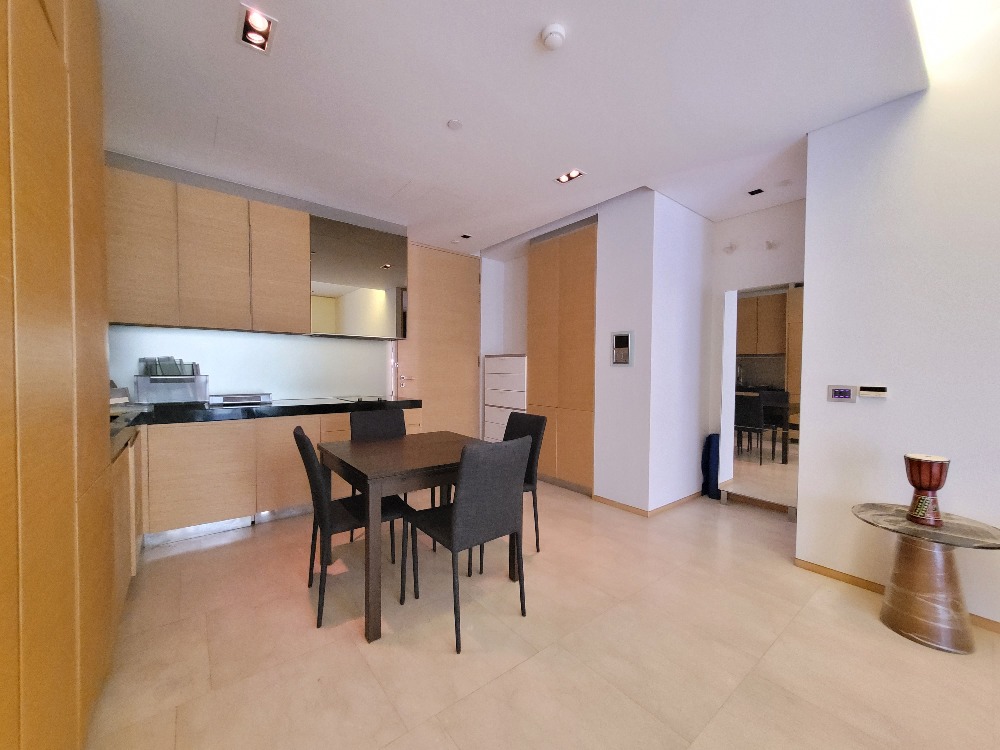 For RentCondoSilom, Saladaeng, Bangrak : Good and cheap price Saladaeng Residence For Rent, 1 Bedroom 1 Bathroom,