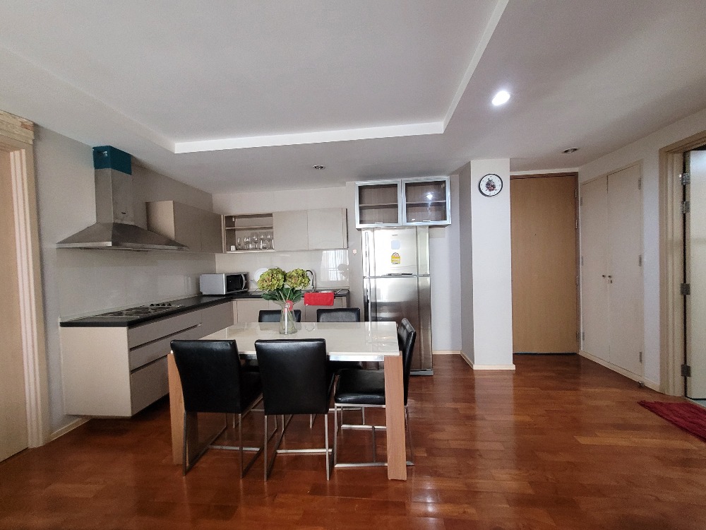 For RentCondoNana, North Nana,Sukhumvit13, Soi Nana : Best Deal ! For rent, 2 bed 2 bath, Siri on 8