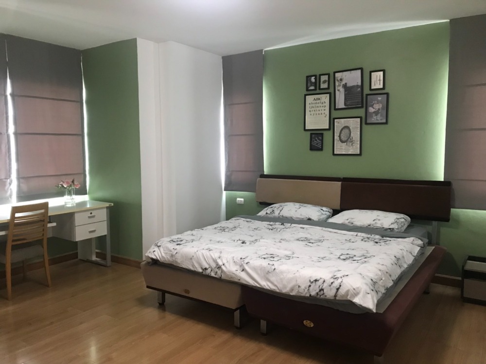 For RentCondoPattanakan, Srinakarin : Condo for rent, Supalai Park Srinakarin, beautiful room, decorated, fully furnished, ready to move in. Iine: @yyk6635b (with @ in front too)