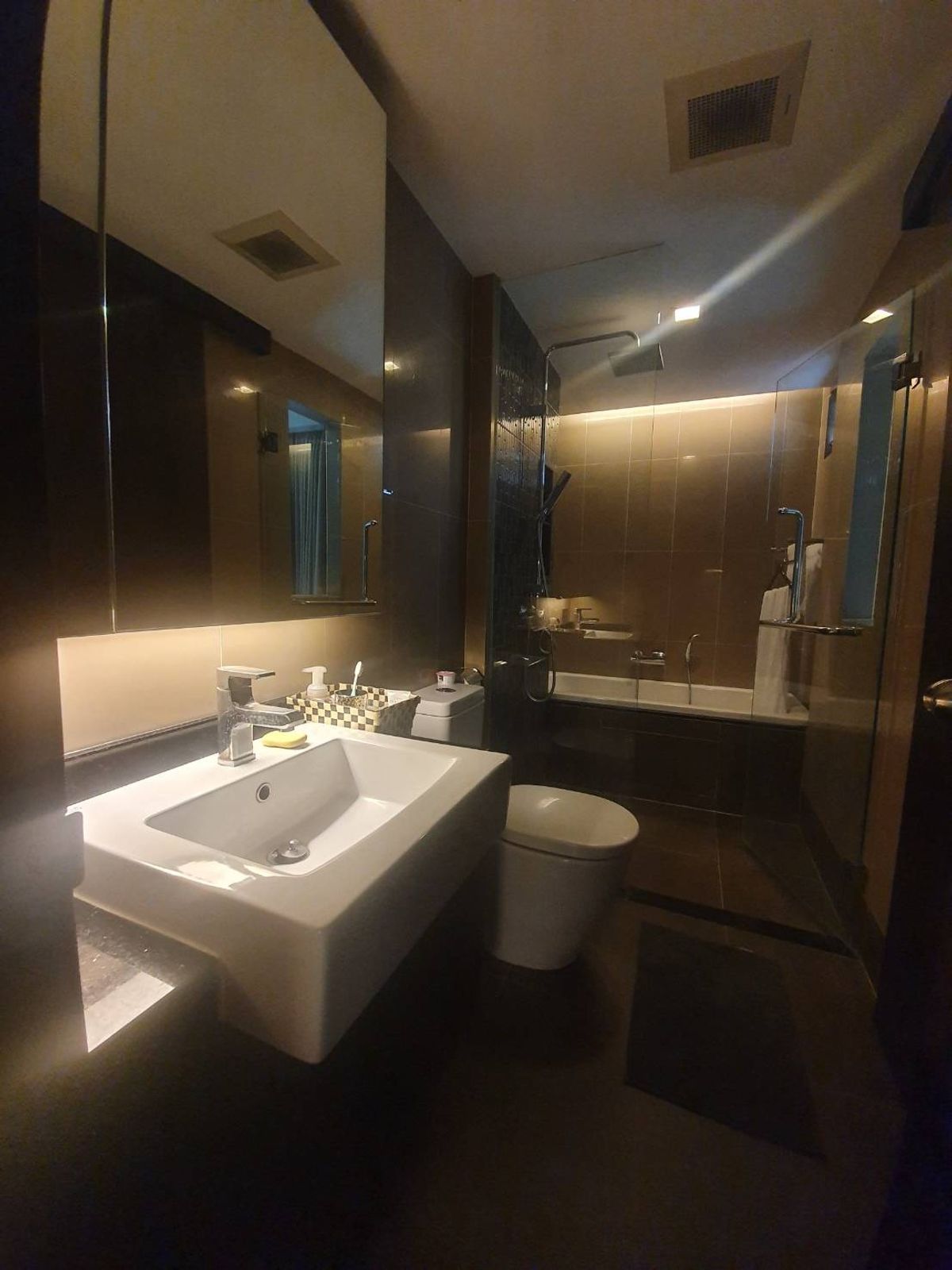 ให้เช่าคอนโดสุขุมวิท อโศก ทองหล่อ : Thonglor Condominium for RENT 1 bedroom with fully furnished READY TO MOVE