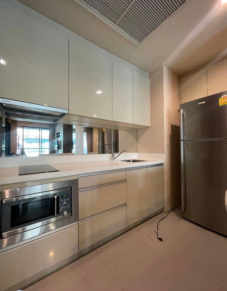 For RentCondoSathorn, Narathiwat : for rent The Address sathorn 56sqm super deal !! 🧡