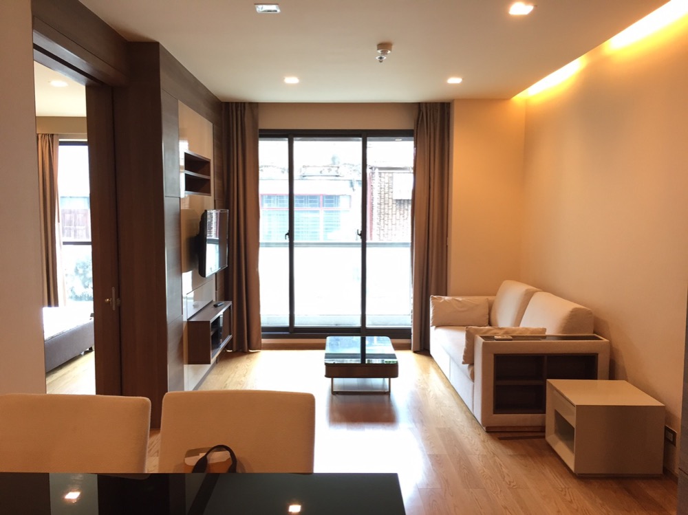 For RentCondoSathorn, Narathiwat : for rent The Address sathorn 56sqm super deal !! 🧡