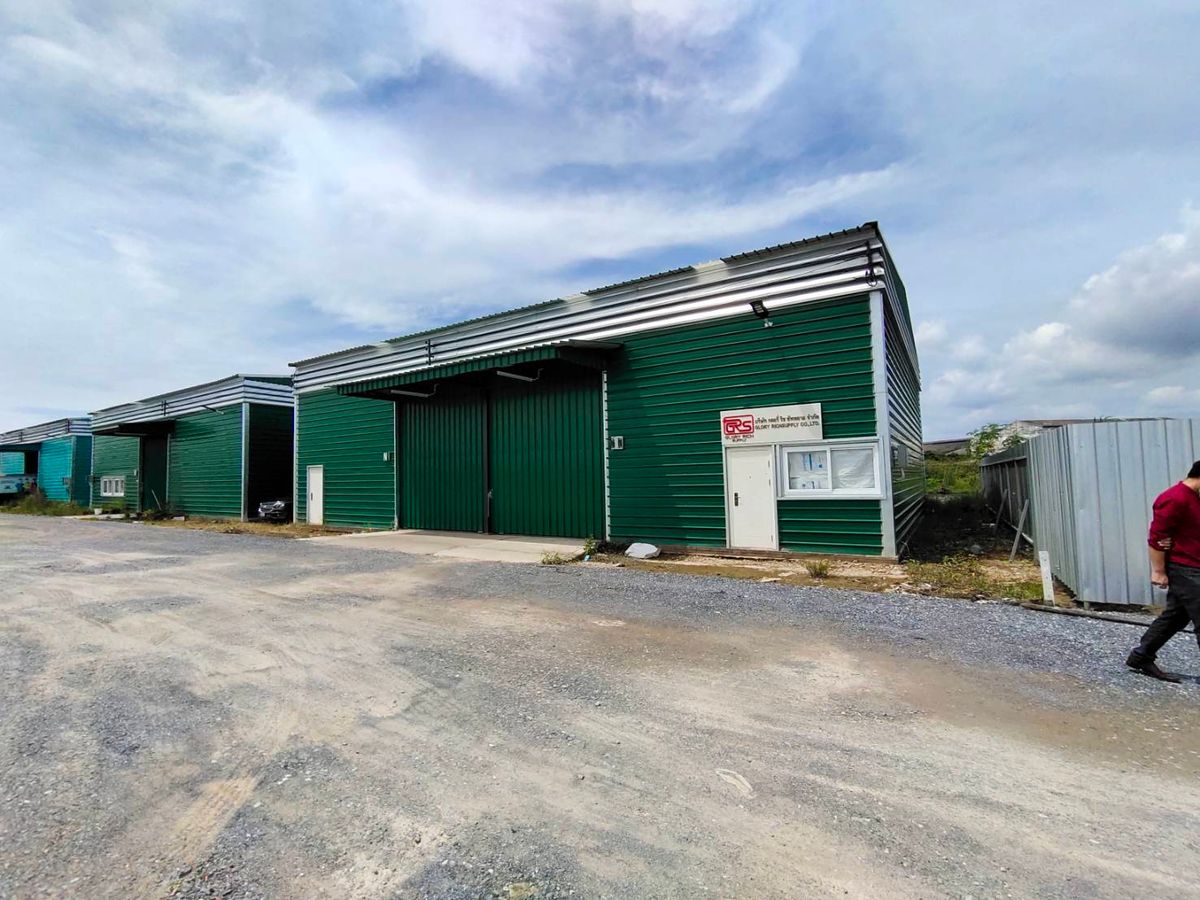 For RentWarehouseRama 2, Bang Khun Thian : Start Up warehouse for rent: 21,000/month, Bang Khun Thian, Phuttha Bucha, available immediately. Rent booking: 064-9456143