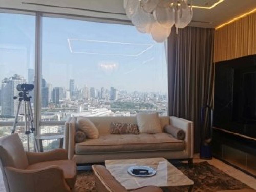 ขายคอนโดสาทร นราธิวาส : Four season private residence