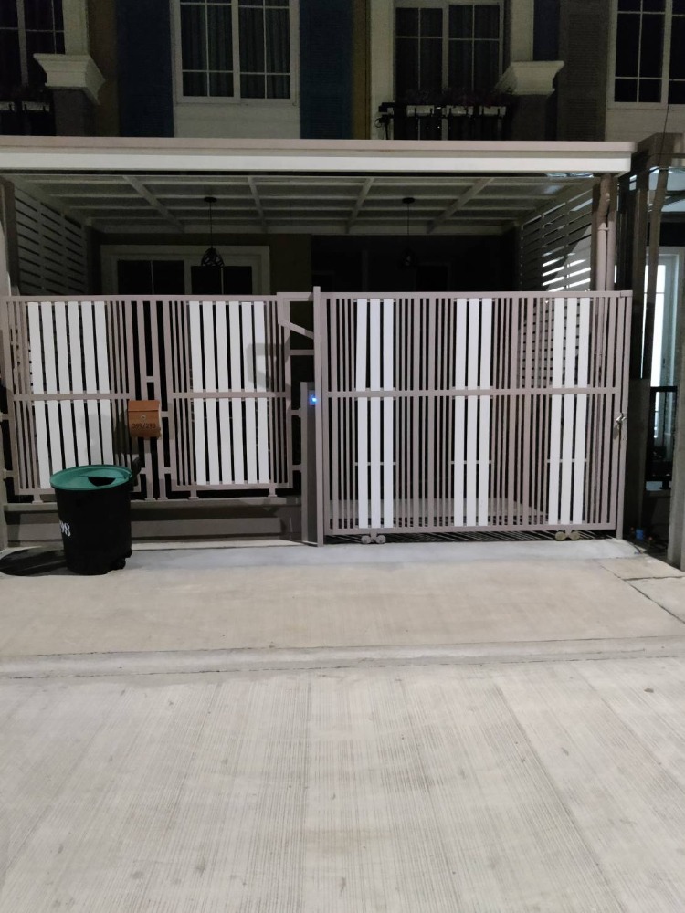 ให้เช่าทาวน์โฮมบางแค เพชรเกษม : Golden Town2 Bangkae for rent