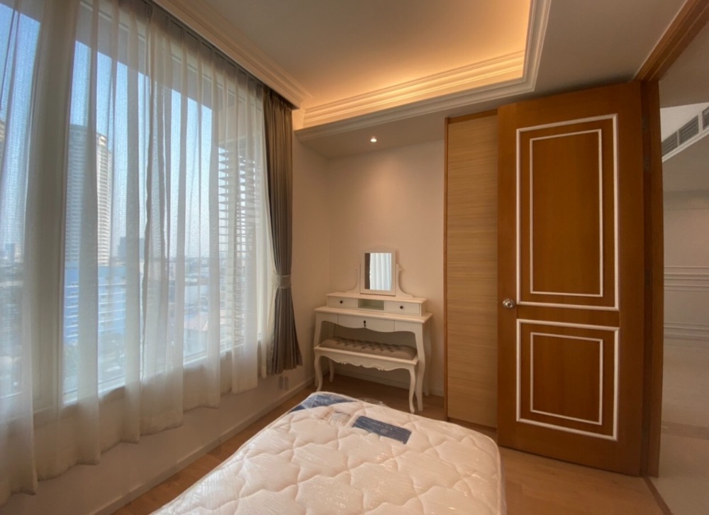 ให้เช่าคอนโดสาทร นราธิวาส : The empire place sathorn for rent