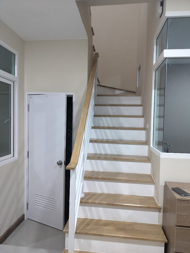 ให้เช่าทาวน์โฮมบางแค เพชรเกษม : Golden Town2 Bangkae for rent