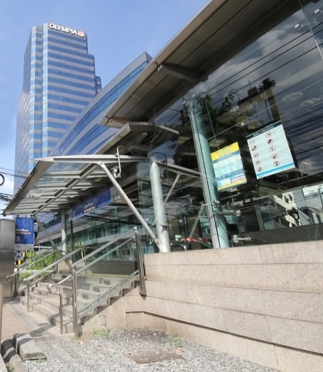 For RentOfficeRatchadapisek, Huaikwang, Suttisan : Office space rental Olympia Thai Plaza Located next to the MRT, Ratchadaphisek Station, 2nd floor, area 58 sq.m., rental 45,240 baht/month