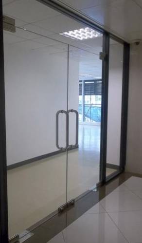 For RentOfficeRatchadapisek, Huaikwang, Suttisan : Office space rental Olympia Thai Plaza Located next to the MRT, Ratchadaphisek Station, 2nd floor, area 58 sq.m., rental 45,240 baht/month