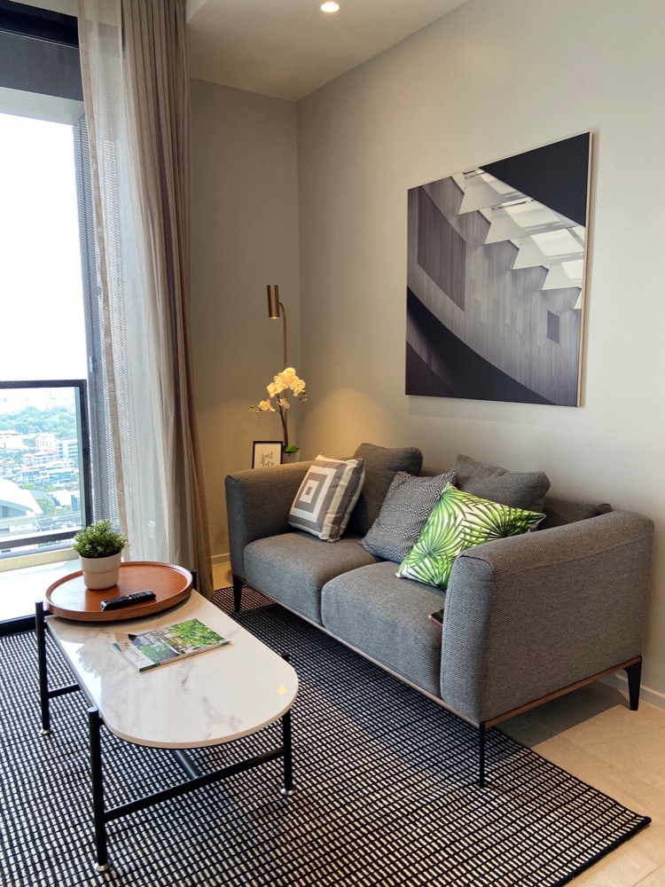 For RentCondoSilom, Saladaeng, Bangrak : for rent Lofts silom 1 bed high floor nice room ☘️