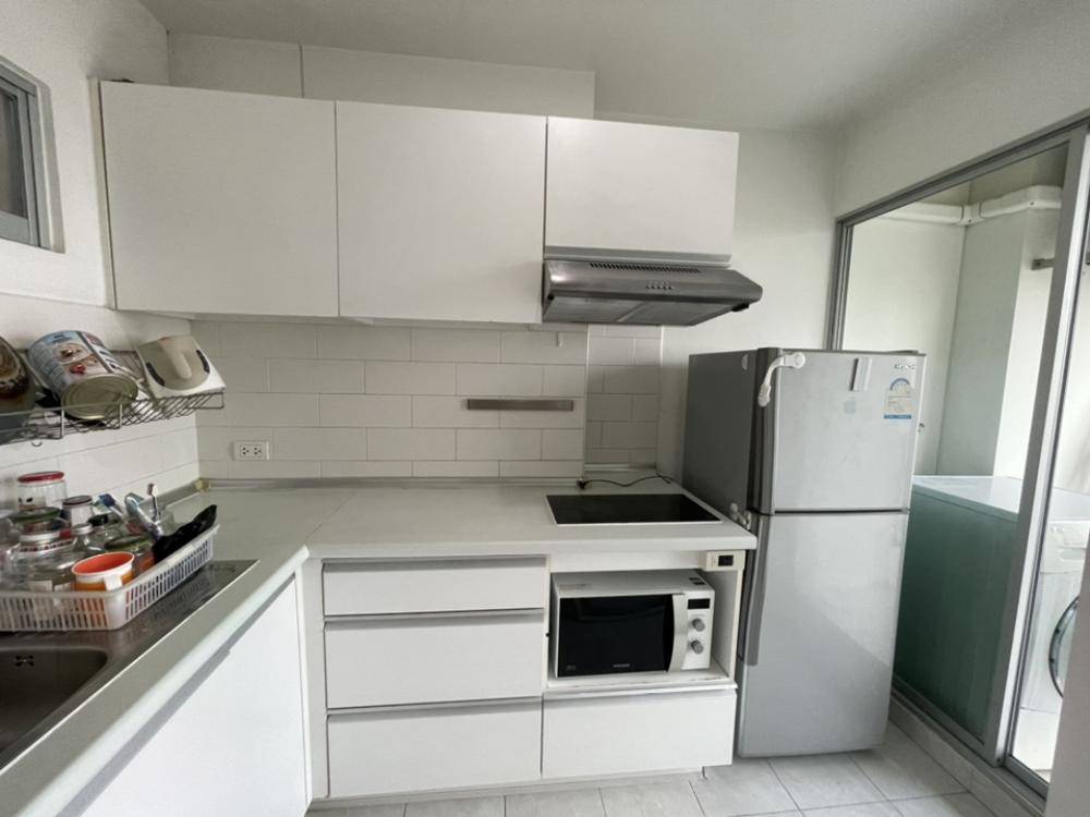 ให้เช่าคอนโดพระราม 9 เพชรบุรีตัดใหม่ RCA : ให้เช่า คอนโด ลุมพินี เพลส พระราม 9-รัชดา LUMPINI PLACE พระราม 9 – รัชดา  ใกล้รถไฟฟ้า MRT พระราม 9 ใกล้แยกอสมท. ตึก C ชั้น 17ห้องขนาด 70 ตรม.2 ห้องนอน 2 ห้องน้ำ ห้องรับแขก ห้องครัวห้องครัวตกแต่งใหม่ เครื่องใช้ไฟฟ้า ตู้เย็นทีวีเตียงพร้อมที่นอนเครื่องซักผ้า