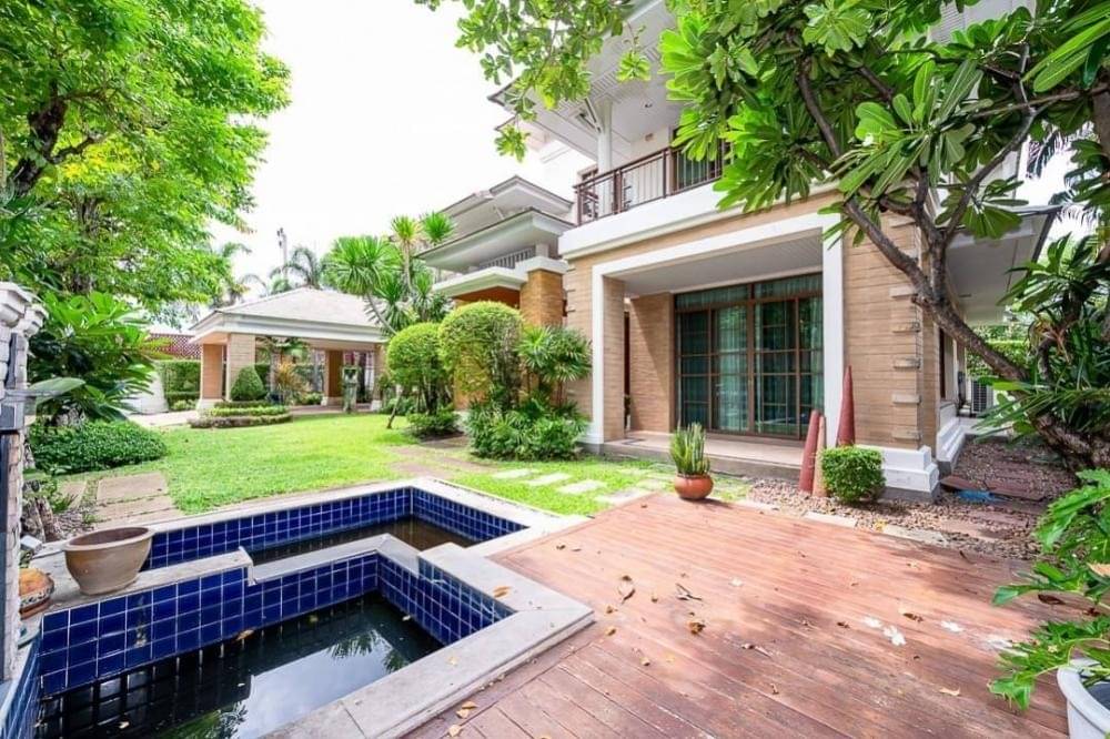 For RentHousePattanakan, Srinakarin : 5bedroom single house for rent and sale