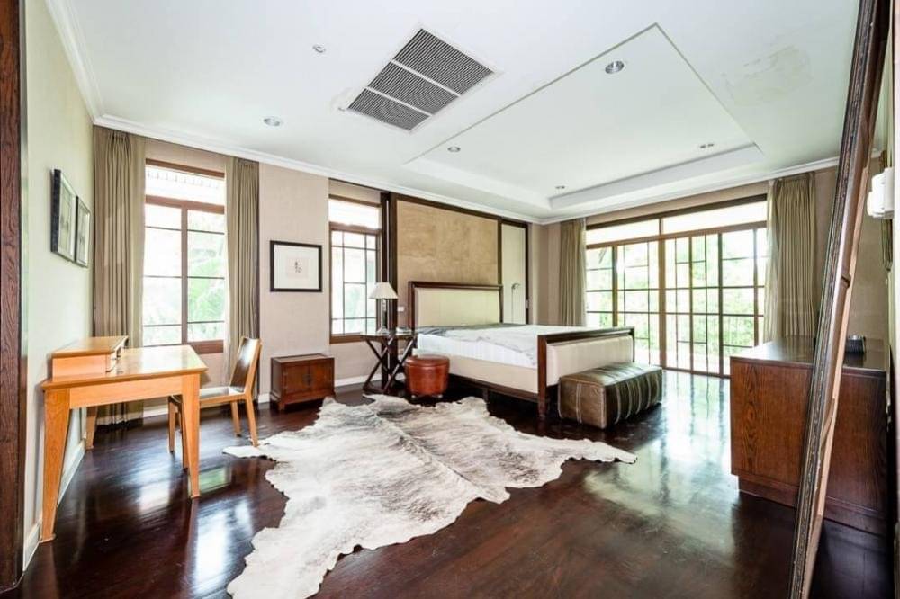 For RentHousePattanakan, Srinakarin : 5bedroom single house for rent and sale