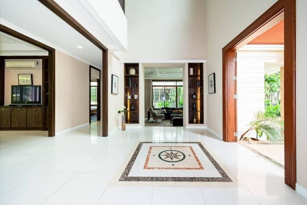 For RentHousePattanakan, Srinakarin : 5bedroom single house for rent and sale