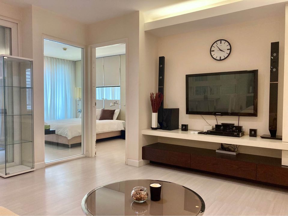 For RentCondoWongwianyai, Charoennakor : for rent The Bangkok sathorn taksin 1 bed special deal !! 🌿