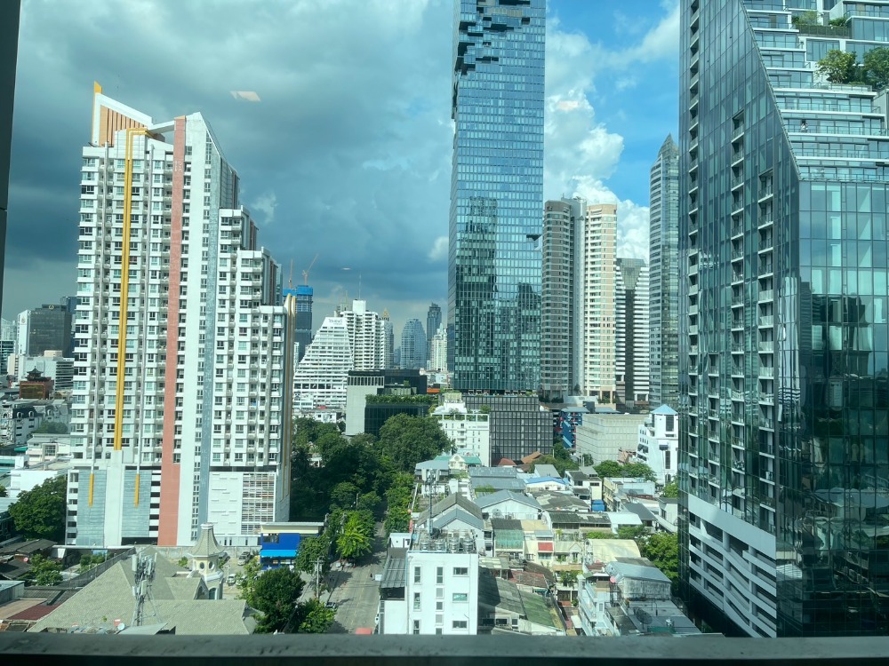 For SaleCondoSathorn, Narathiwat : Urgent!! 6.8 MB The Address Sathorn (Luxury Condo) BTS St.Louise 1Bed 46.5 sq.m. high floor Call. 0968516616
