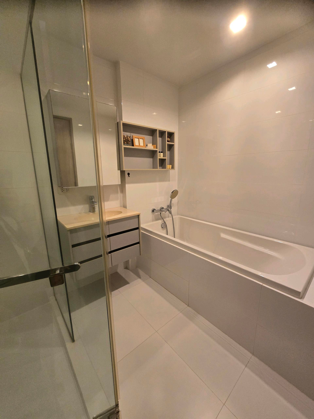 For SaleCondoSukhumvit, Asoke, Thonglor : Condo for sale, HQ Thonglor (By Sansiri), size 43.55 sq m., 18th floor