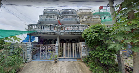 For SaleTownhomeEakachai, Bang Bon : Selling a house below appraisal price!! Townhouse 89 Bang Bon, Project 2, selling 2 units together, 57.6 sq m.