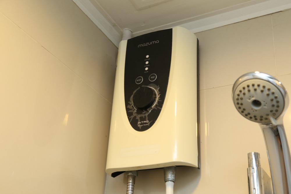 ให้เช่าคอนโดพระราม 3 สาธุประดิษฐ์ : - ให้เช่า - 2 ห้องนอน (combined) 2 ที่จอดรถ 53 ตรม ห้องสวยพร้อมอยู่ / ลุมพินีพาร์คริเวอร์ไซด์ พระราม 3