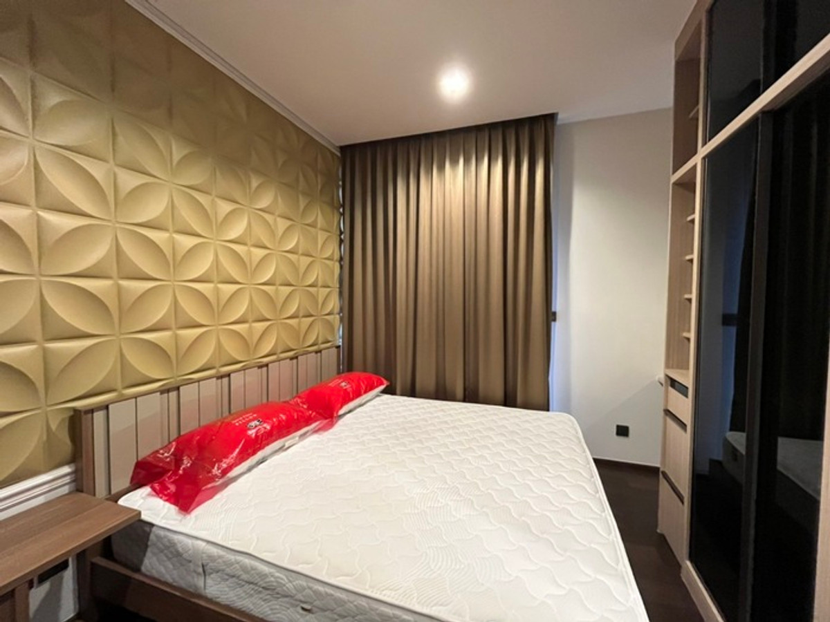 For SaleCondoRatchathewi,Phayathai : 📢📢For Rent/Sell Condo The Line Ratchathewi, luxury condo in the heart of the city, convenient transportation, near BTS Station, 28 sq.m., new room, beautiful built-in furniture + complete electrical appliances Urgent!! Only 19000 (loss of 6.25 million bah