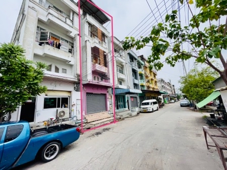 For SaleShop HouseLadkrabang, Suwannaphum Airport : 5 floor Commercial building for sale, Lat Krabang 9/4, 240 sqm, 17.5 sqw, near Suvarnabhumi Suitable for office, store product, best price