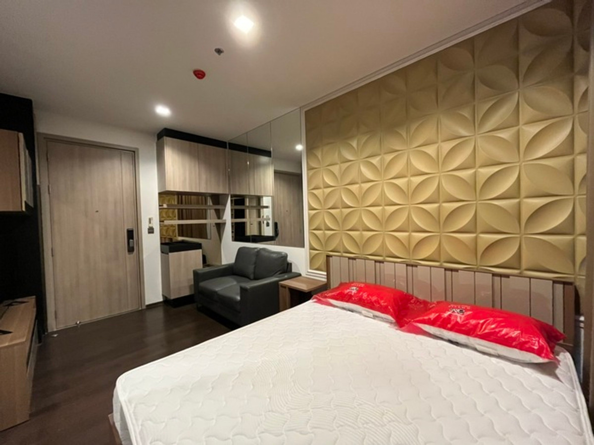 For SaleCondoRatchathewi,Phayathai : 📢📢For Rent/Sell Condo The Line Ratchathewi, luxury condo in the heart of the city, convenient transportation, near BTS Station, 28 sq.m., new room, beautiful built-in furniture + complete electrical appliances Urgent!! Only 19000 (loss of 6.25 million bah