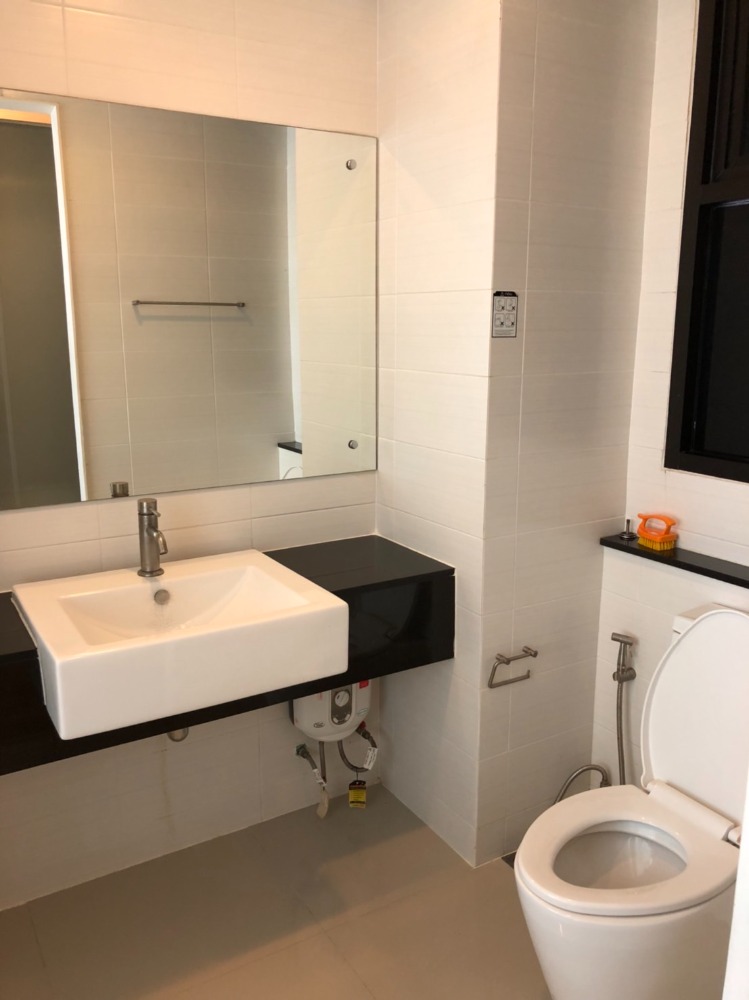 For RentCondoRatchadapisek, Huaikwang, Suttisan : 🔥For urgent rent🔥Ideo Ratchada - Huai Khwang, near MRT Huai Khwang, fully furnished, ready to move in