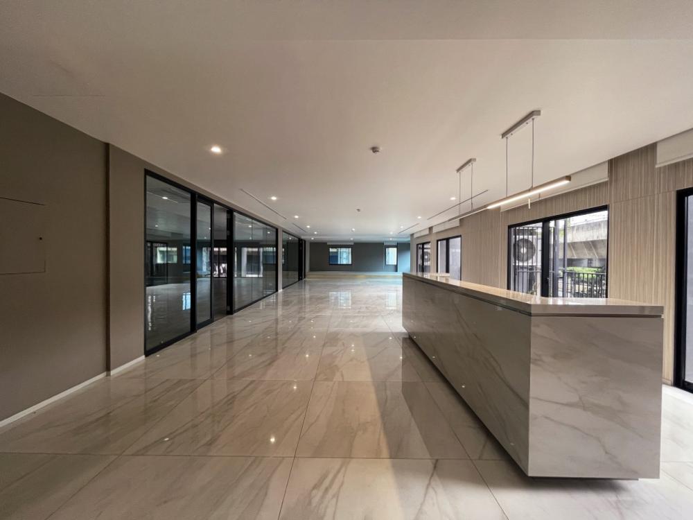 For RentOfficeSathorn, Narathiwat : Office for rent, Sathorn, Charoen Rat, near BTS surasak, 