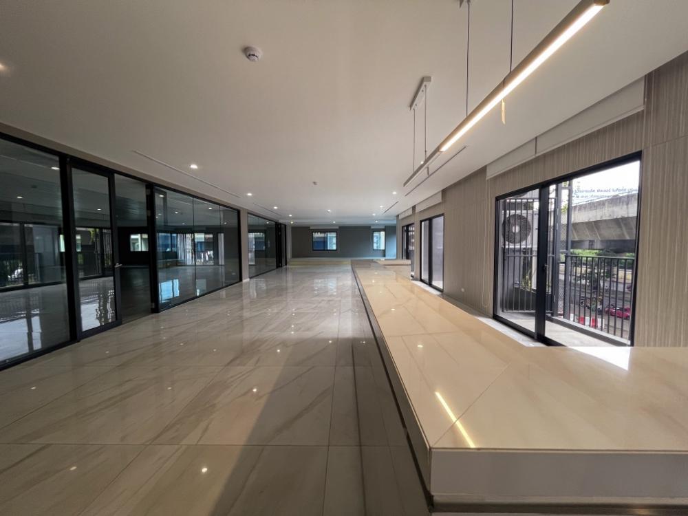 For RentOfficeSathorn, Narathiwat : Office for rent, Sathorn, Charoen Rat, near BTS surasak, 