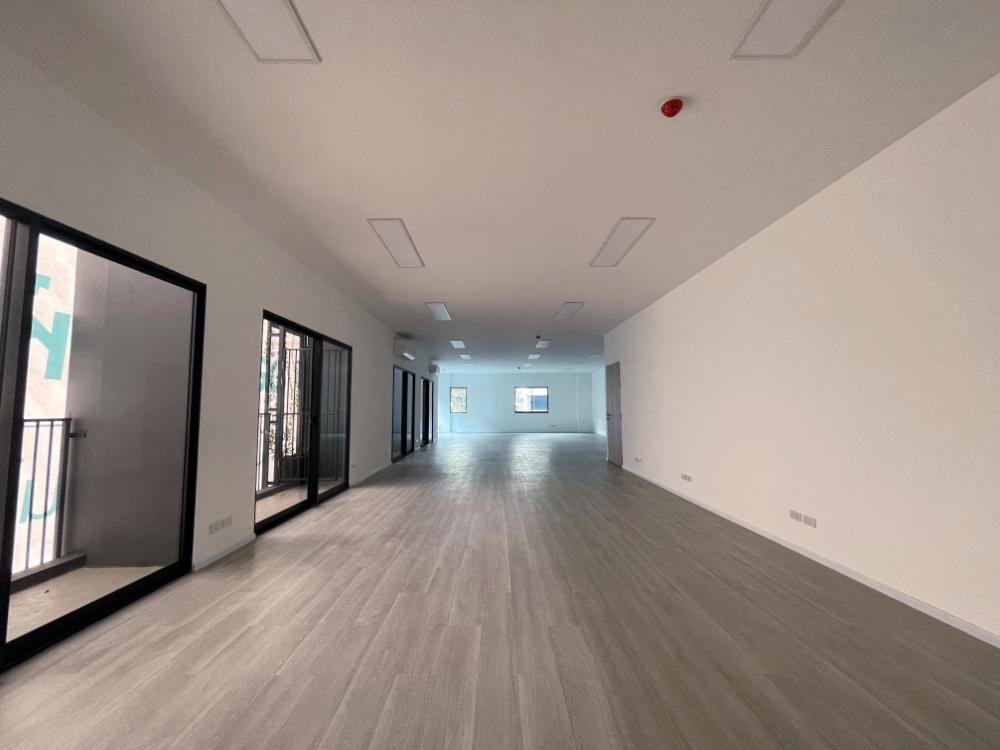 For RentOfficeSathorn, Narathiwat : Office for rent, Sathorn, Charoen Rat, near BTS surasak, 