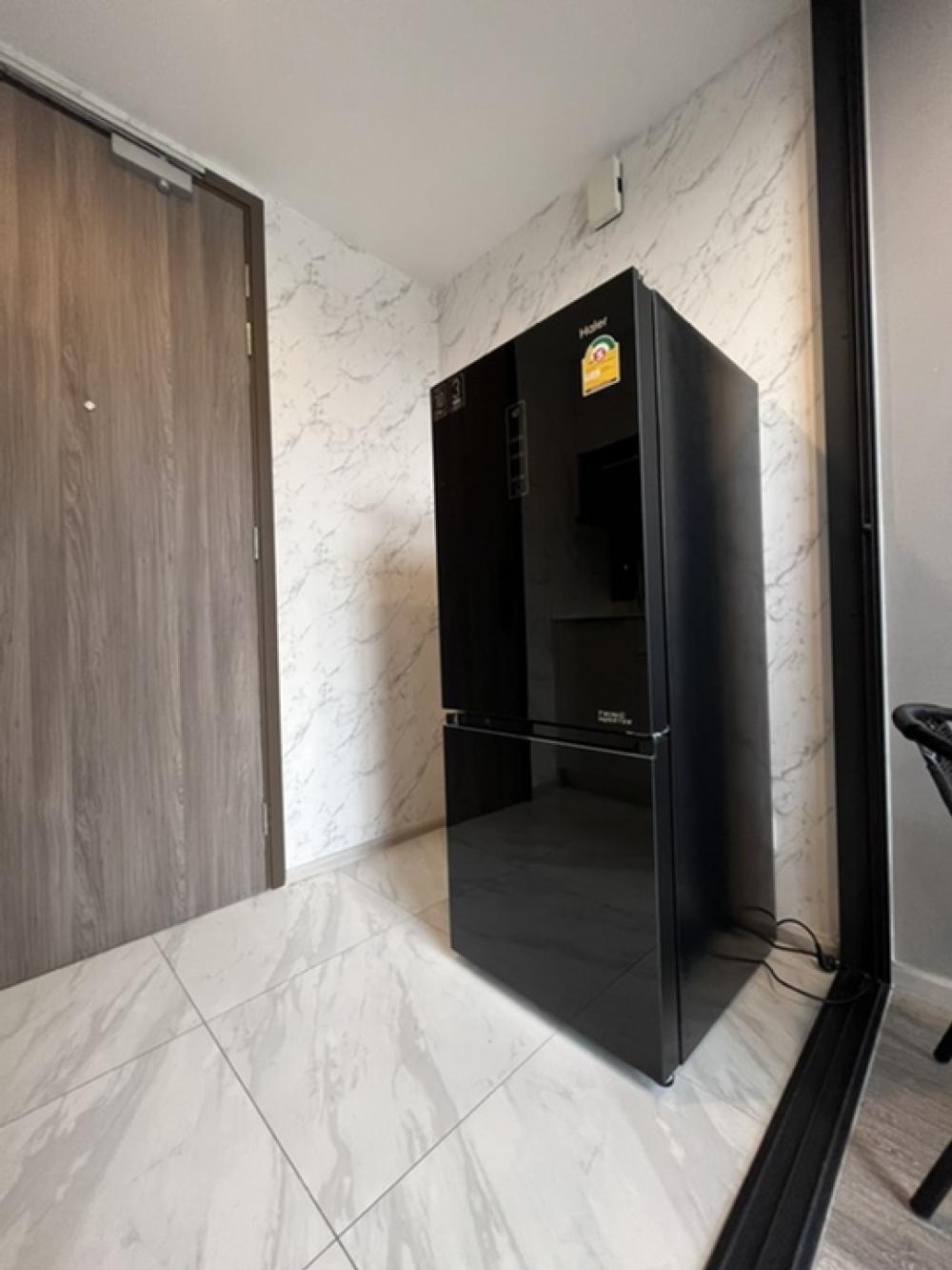 For RentCondoRama9, Petchburi, RCA : Luxury condo for rent, Ideo Mobi Asoke , Loft Type , fully furnished, ready to move in, luxury condo 200 m. to MRT phetchaburi