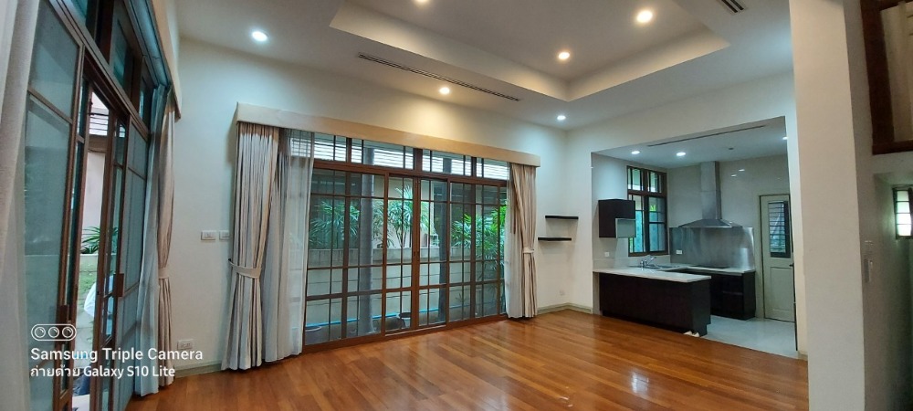 ให้เช่าบ้านอ่อนนุช อุดมสุข : Baan sansiri sukhumvit 67 for rent