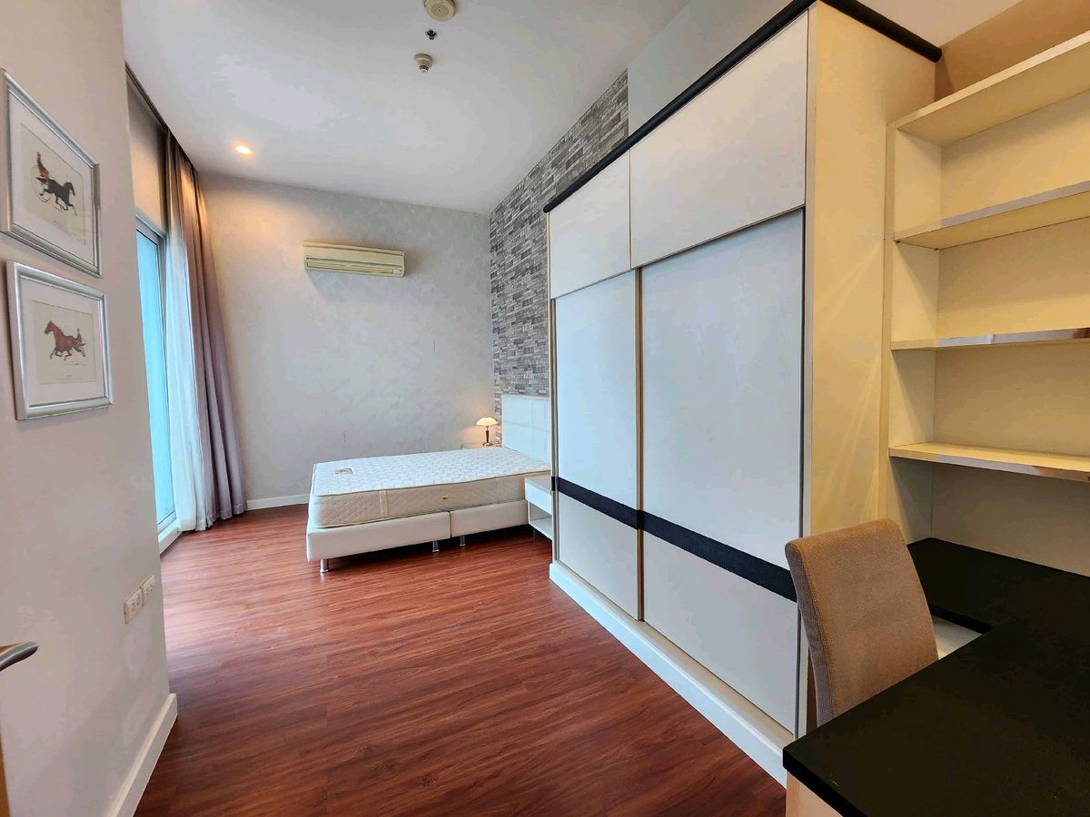 ให้เช่าคอนโดพระราม 9 เพชรบุรีตัดใหม่ RCA : Condo Circle Phetchaburi 36 near MRT Phetchaburi, BTS Nana and Nana Nuea Pier