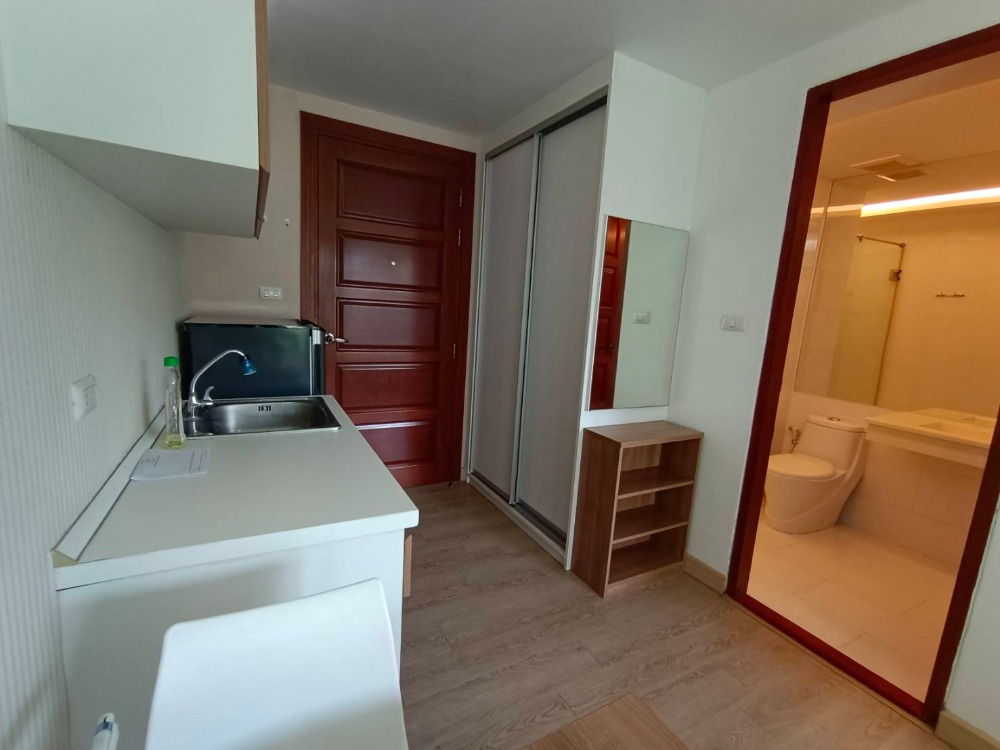 ให้เช่าคอนโดรัชดา ห้วยขวาง : ให้เช่าคอนโด เอมเมอรัลด์ เรสซิเดนท์ รัชดาชั้น 4 ตึก C ขนาด 23 ตร.ม สตูดิโอ 1 ห้องน้ำ #1995#