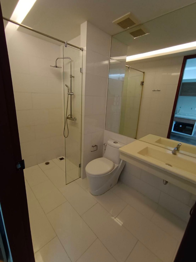 ให้เช่าคอนโดรัชดา ห้วยขวาง : ให้เช่าคอนโด เอมเมอรัลด์ เรสซิเดนท์ รัชดาชั้น 4 ตึก C ขนาด 23 ตร.ม สตูดิโอ 1 ห้องน้ำ #1995#